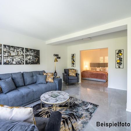 Nells Park Hotel Ferienwohnungen Трир Екстериор снимка